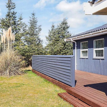 Three-Bedroom Holiday Home In Vaeggerlose 6 Bøtø By 外观 照片