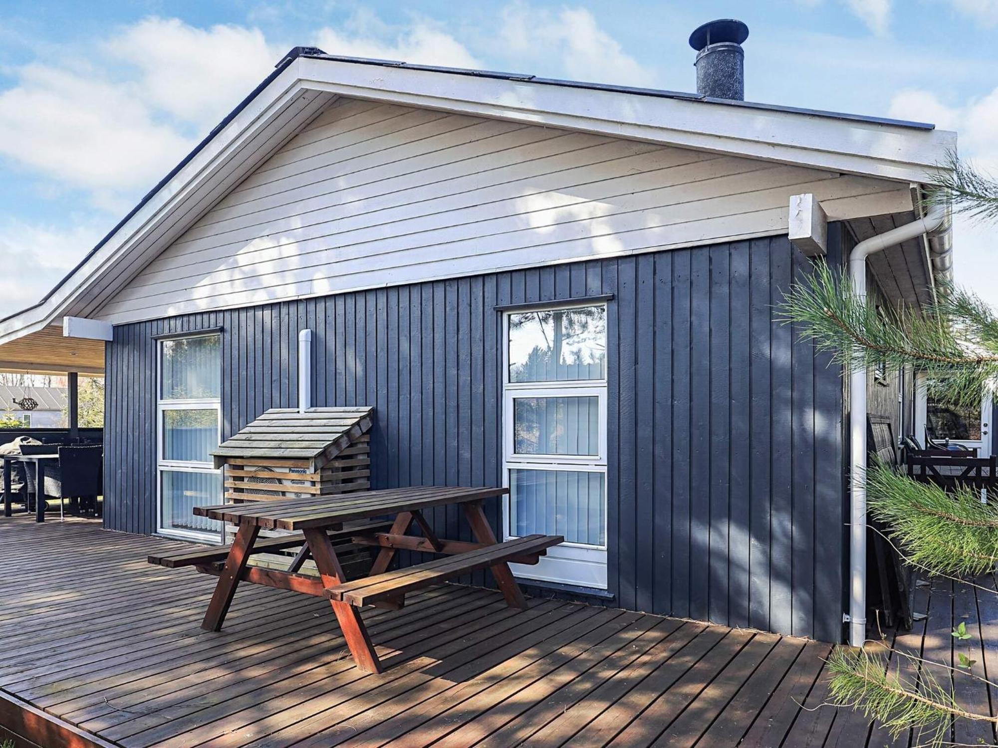 Three-Bedroom Holiday Home In Vaeggerlose 6 Bøtø By 外观 照片